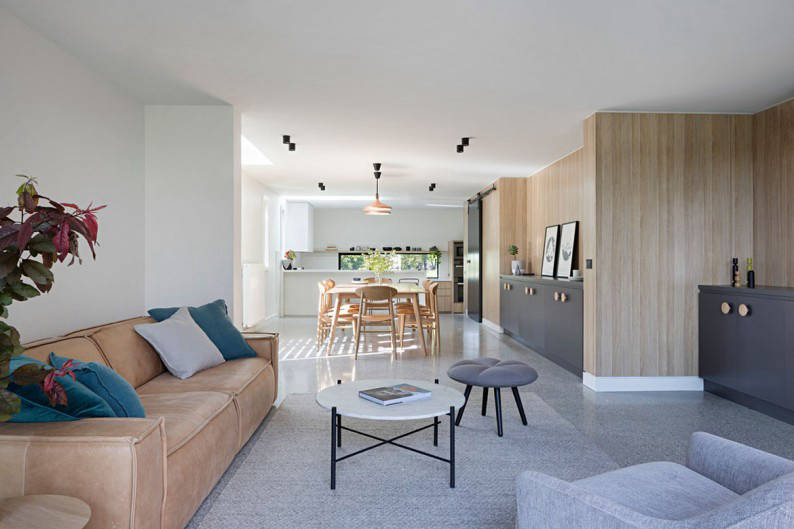 Inbetween_Architects_Ruffey_Lake_House__dinning_room_2