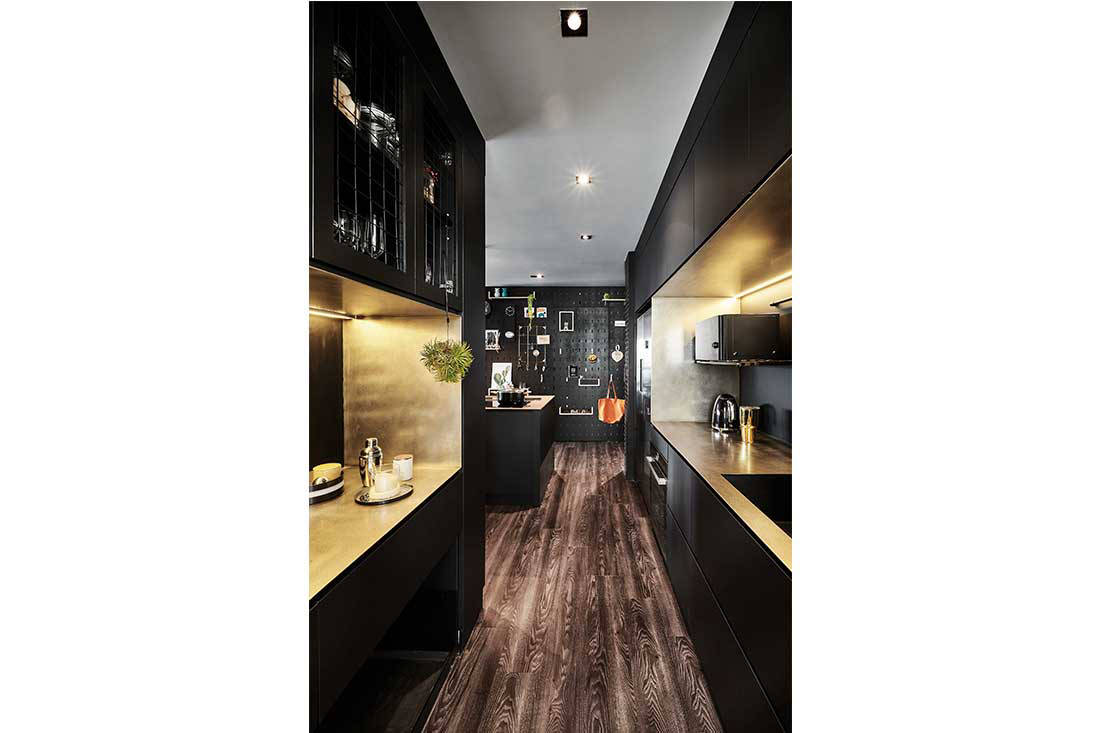 See inside an interior designer’s black home | Lookboxliving
